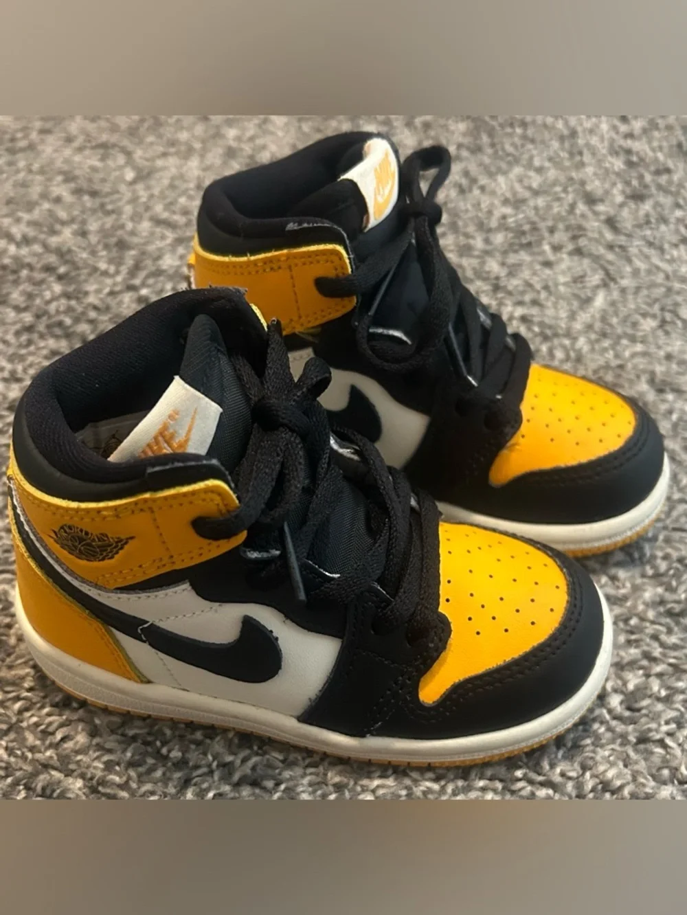 Nike Air Jordan 1 Retro High OG Taxi Yellow Toe TD/PS -Size 7C